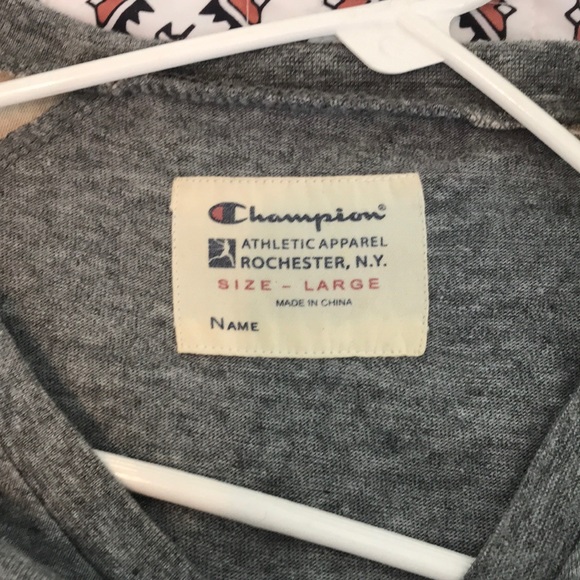 CHAMPION Shirt - Picture 3 of 4